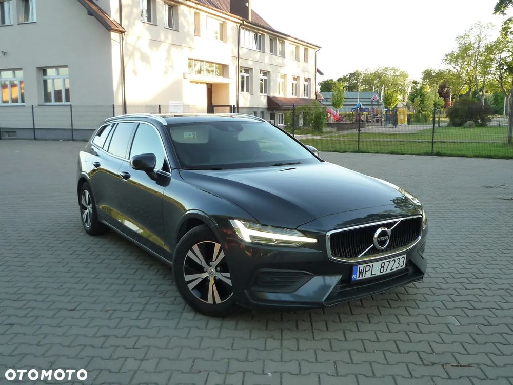 Volvo V60 D3 Drive-E Momentum - 1