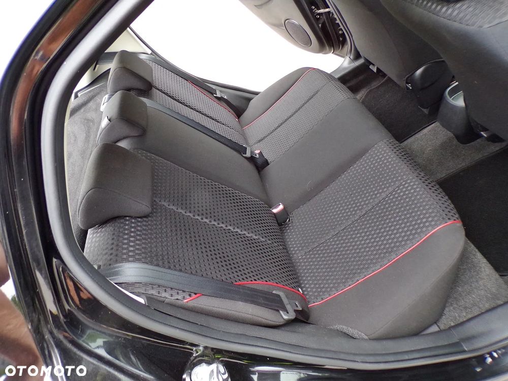 Mazda 2 1.3 Exclusive - 23