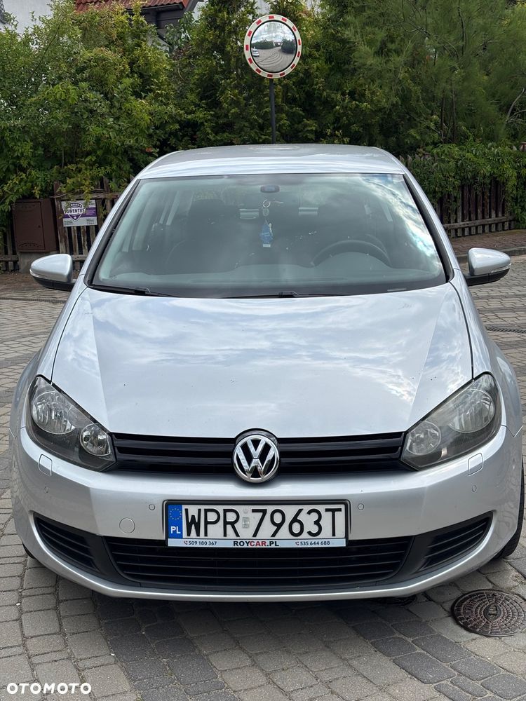 Volkswagen Golf - 1