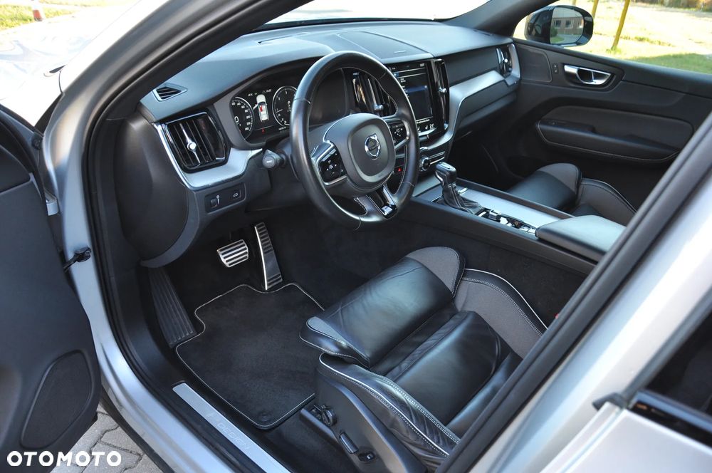 Volvo XC 60 D4 SCR R-Design - 10