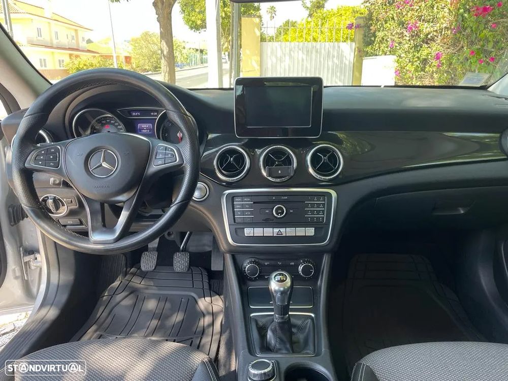 Mercedes-Benz CLA 180 (CDI) d - 15