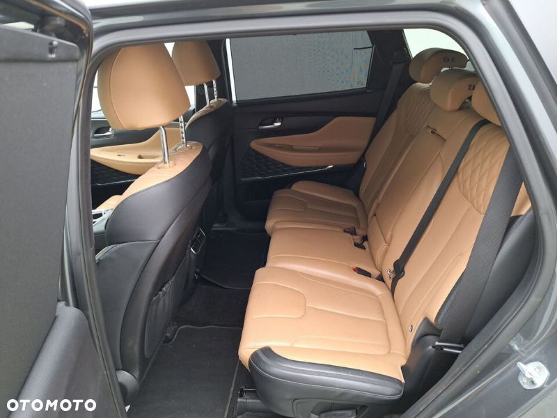 Hyundai Santa Fe 1.6 Plugin-Hybrid 4WD SEVEN Trend - 10