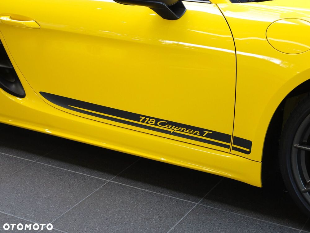 Porsche 718 Cayman - 24