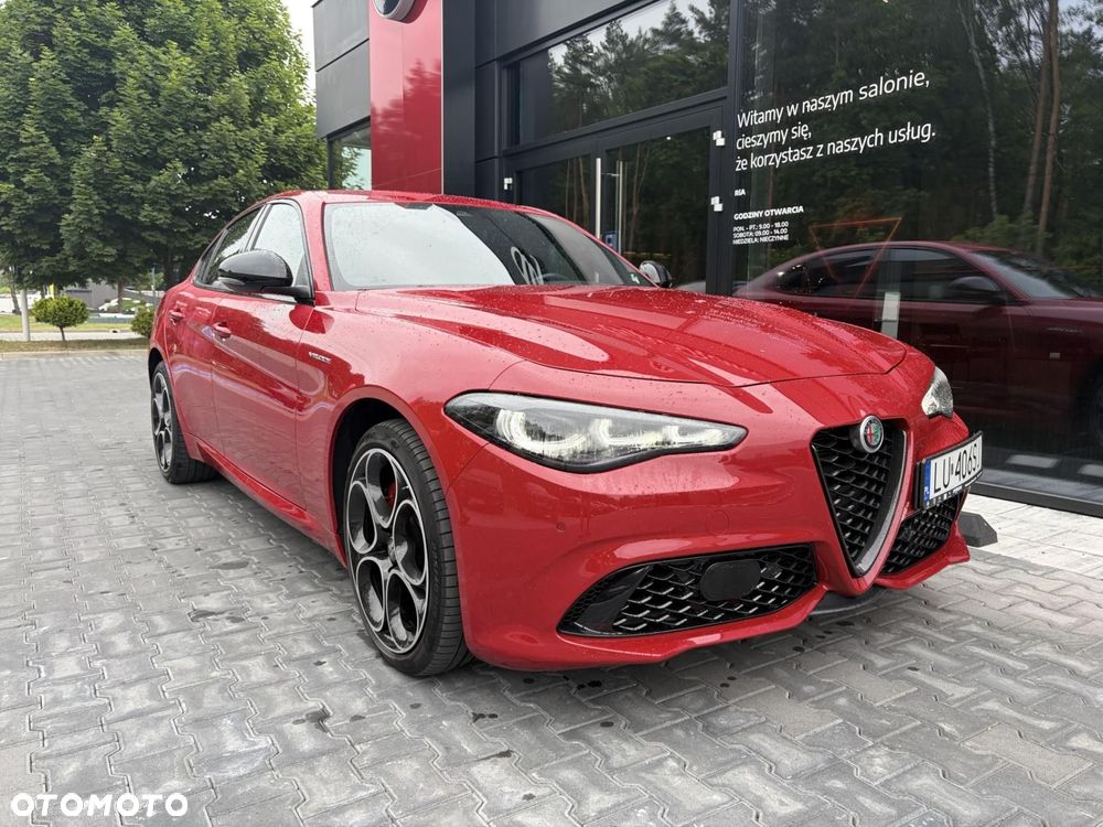 Alfa Romeo Giulia - 5