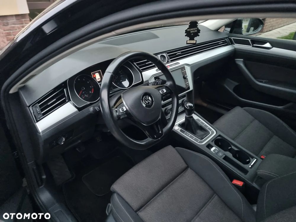 Volkswagen Passat 1.5 TSI EVO Business - 12