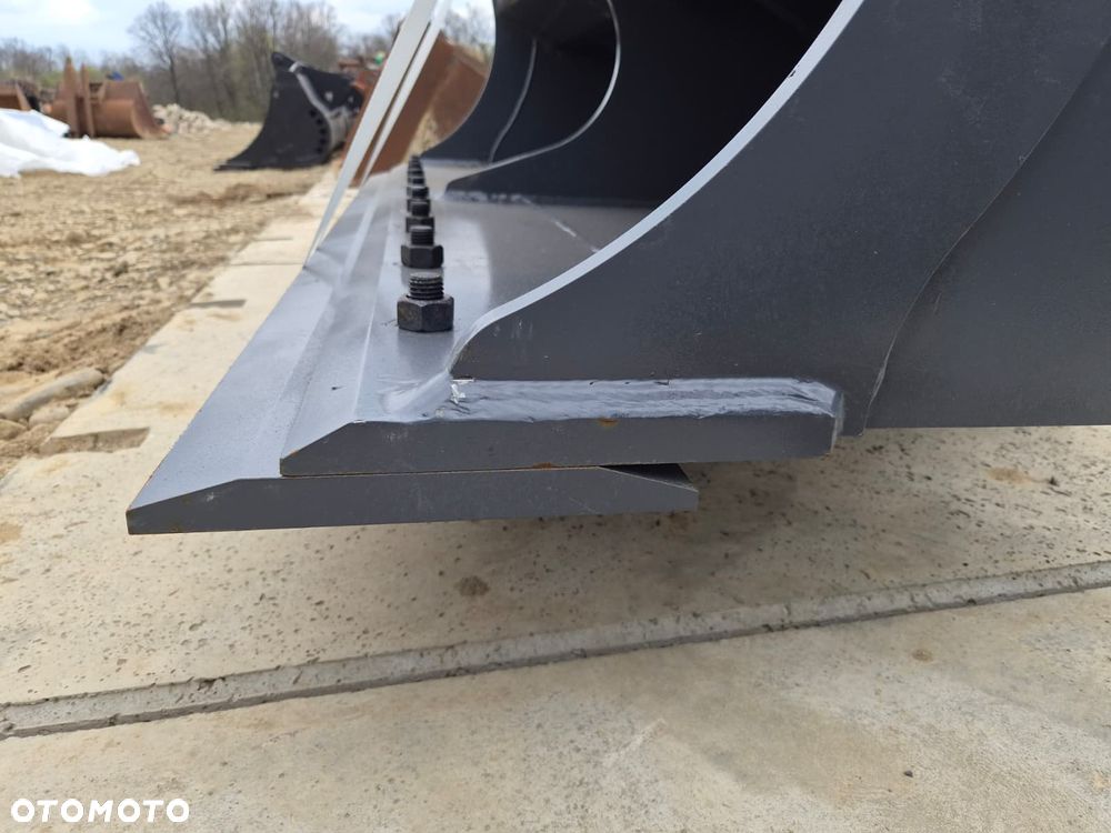 Łyżka skarpowa hydrauliczna Strickland 200cm złącze Verachtert CW 30 200cm skarpówka uchylna - 10