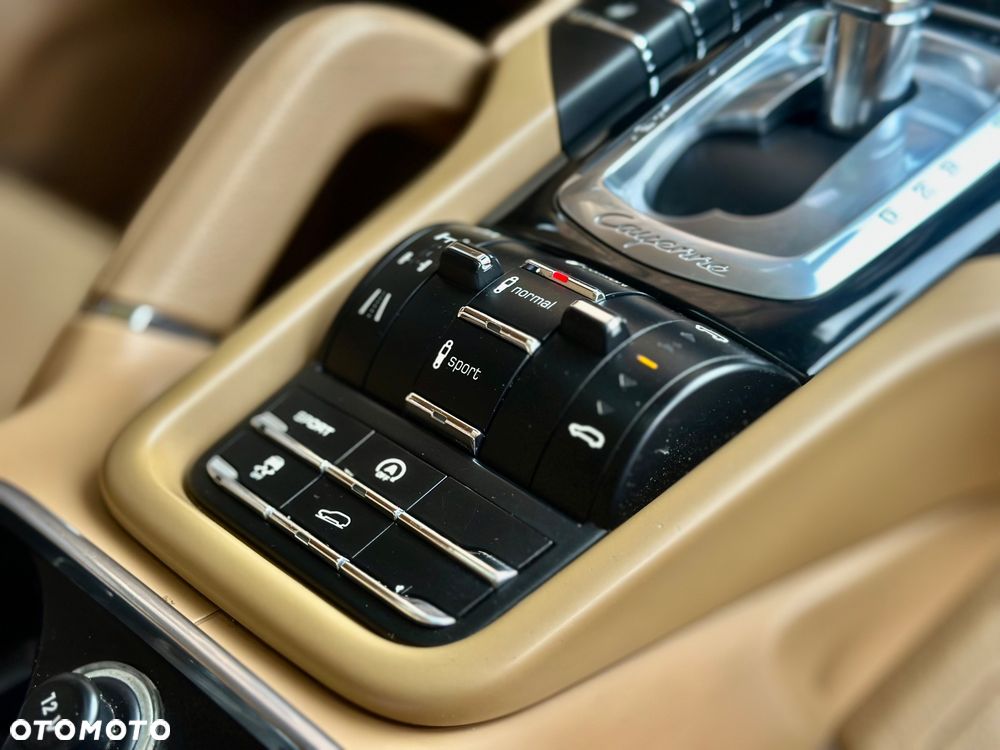 Porsche Cayenne Tiptronic S - 33