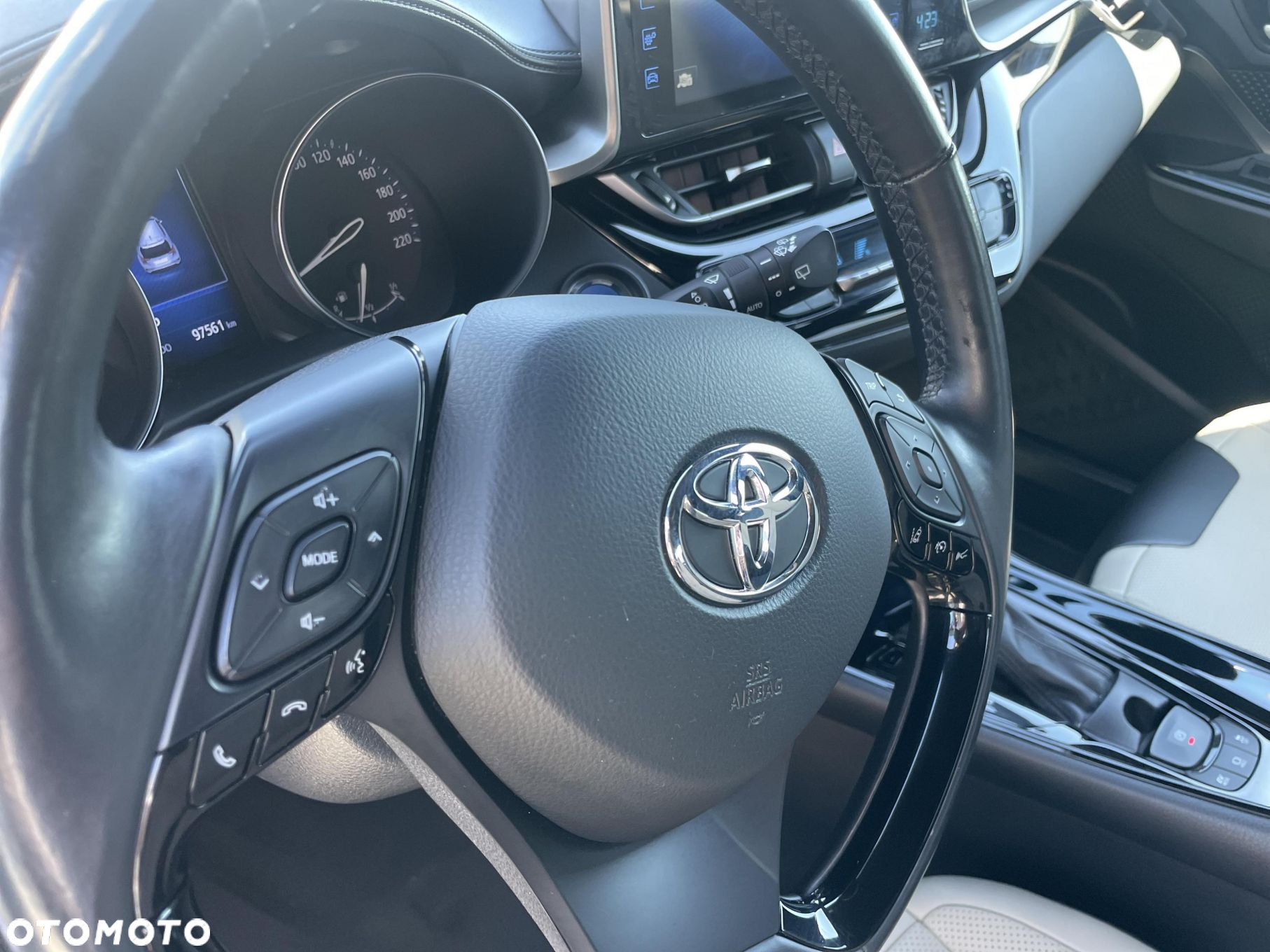 Toyota C-HR - 14