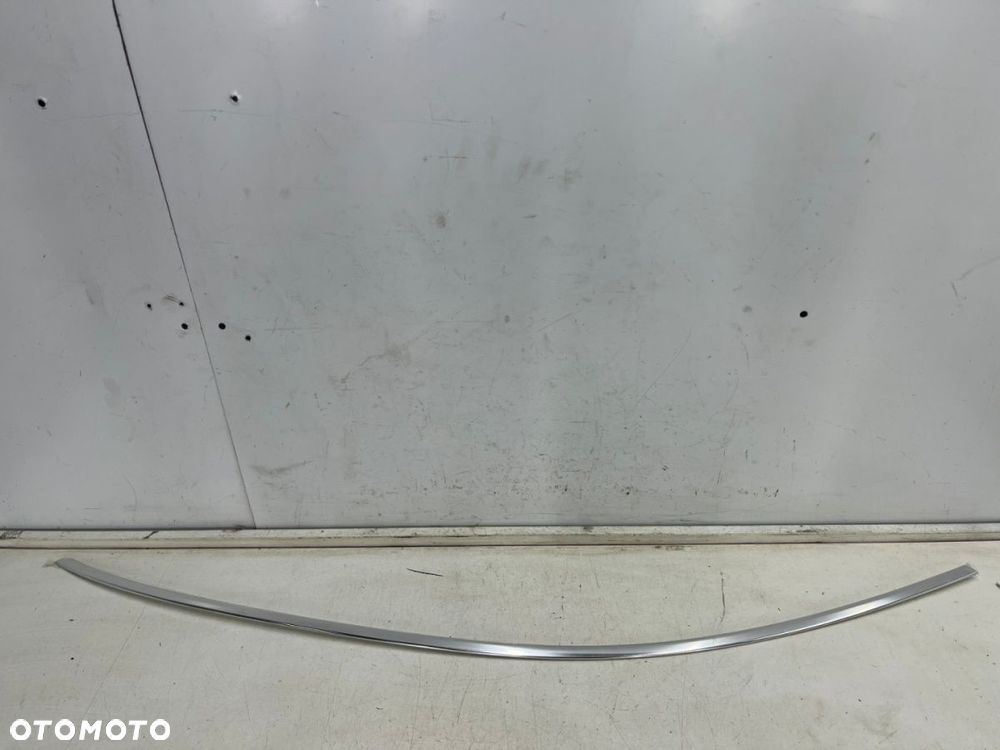 Listwa Porsche Macan 95b NOWA prawa przednia chromowana górnej uszczelki zewnętrznej szyby drzwi - 1