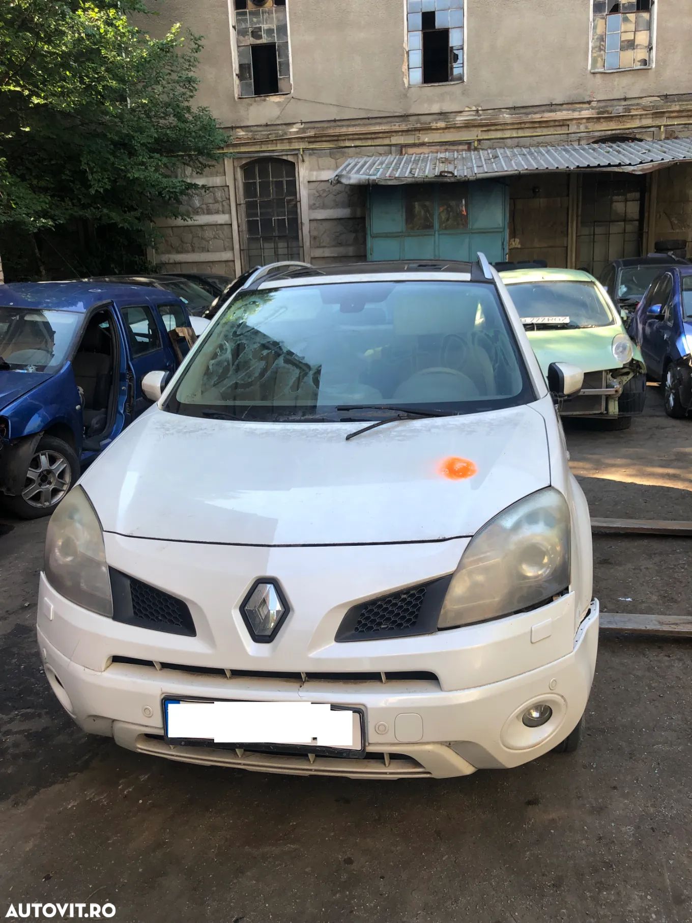 Dezmembrez Renault Koleos alb 2006 2.0 diesel - 1