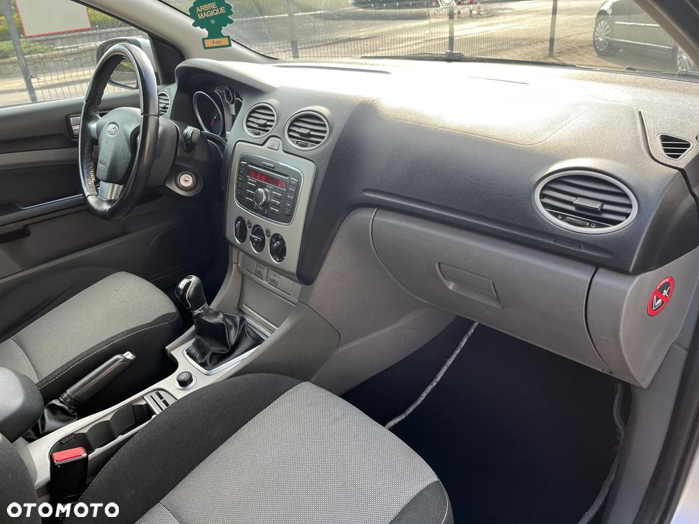 Ford Focus - 20