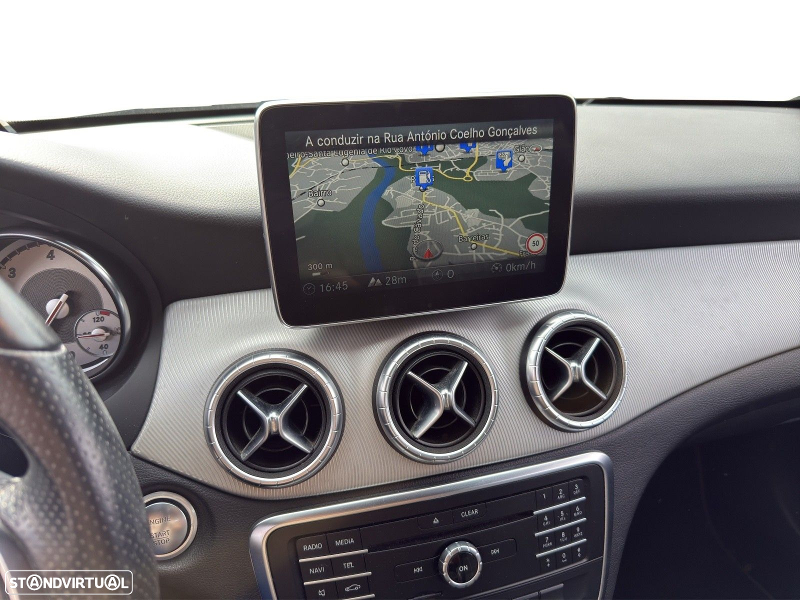 Mercedes-Benz CLA 180 d Urban - 13