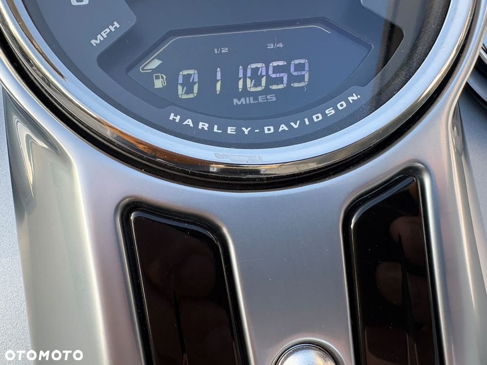 Harley-Davidson Softail Fat Boy - 22