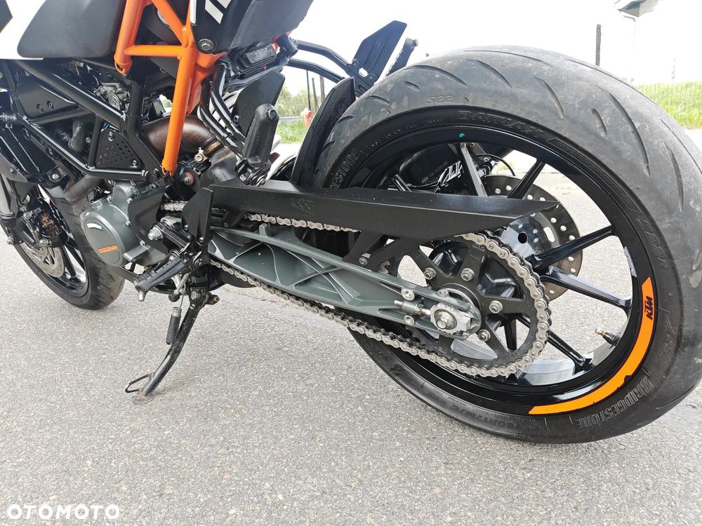 KTM Duke 125 - 19