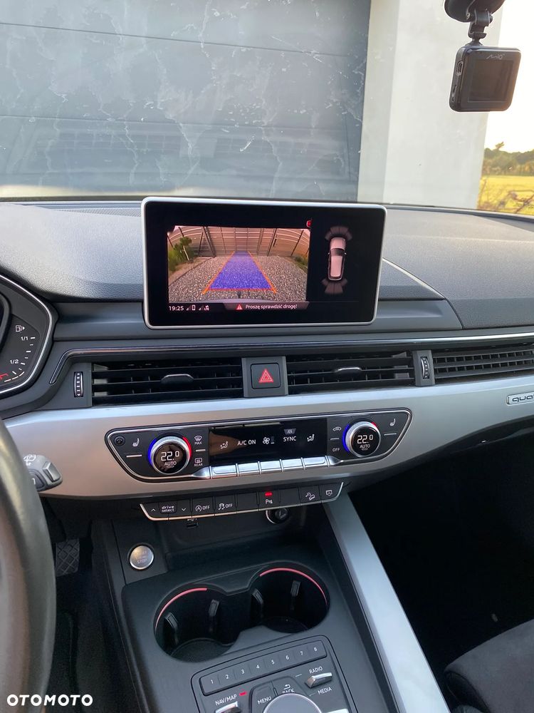 Audi A4 Allroad 2.0 TDI Quattro S tronic - 23