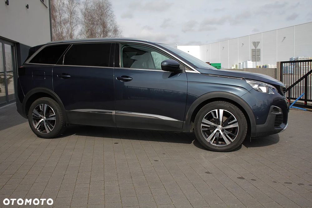 Peugeot 5008 THP 165 EAT6 Allure - 8