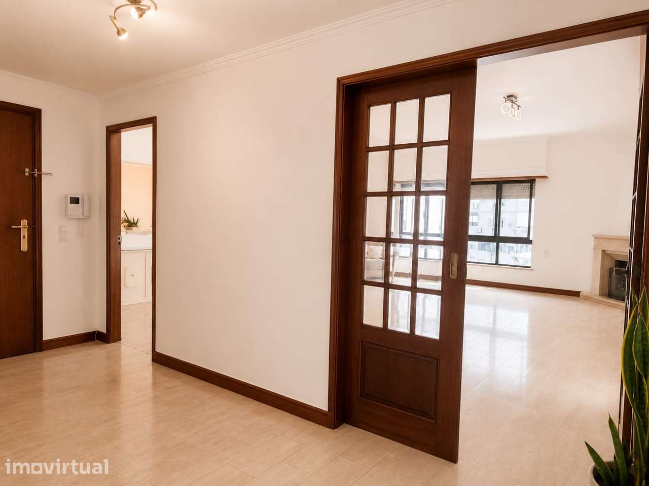 Apartamento T2 com Garagem e Varanda no Lumia - Grande imagem: 5/32
