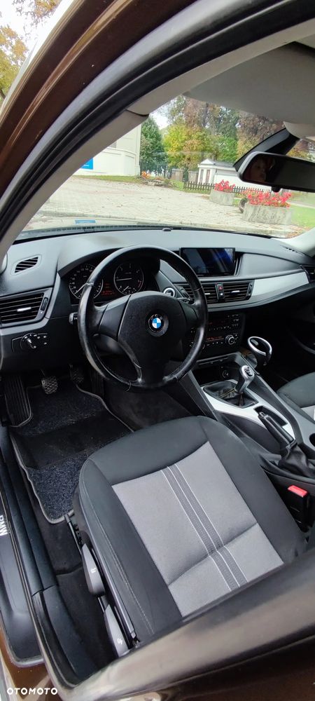 BMW X1 sDrive18d Sport Line - 17