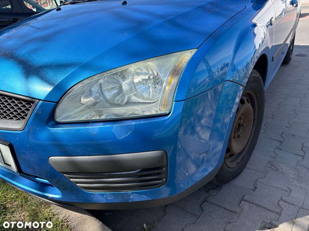 Ford Focus 1.6 16V Ambiente - 14