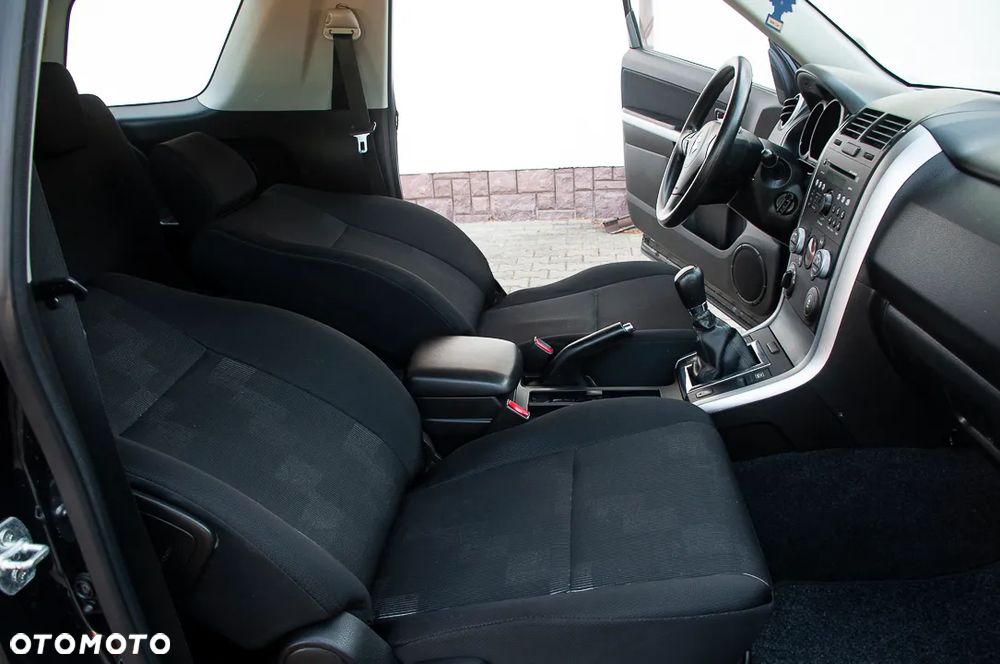 Suzuki Grand Vitara 2.4 Comfort - 6