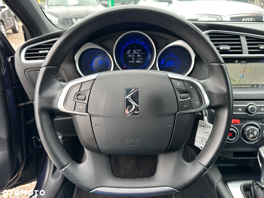 DS Automobiles DS 4 - 12