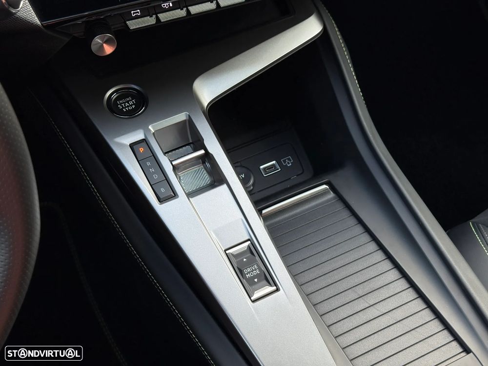 Peugeot 408 225 e-EAT8 GT - 19