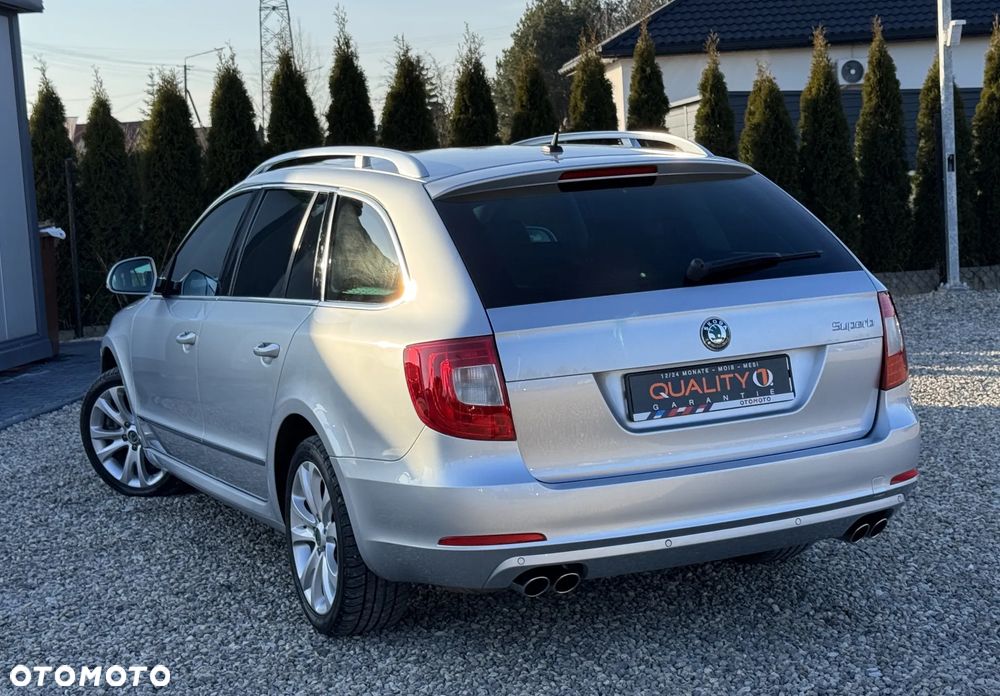 Skoda Superb 3.6 V6 4x4 DSG Elegance - 8