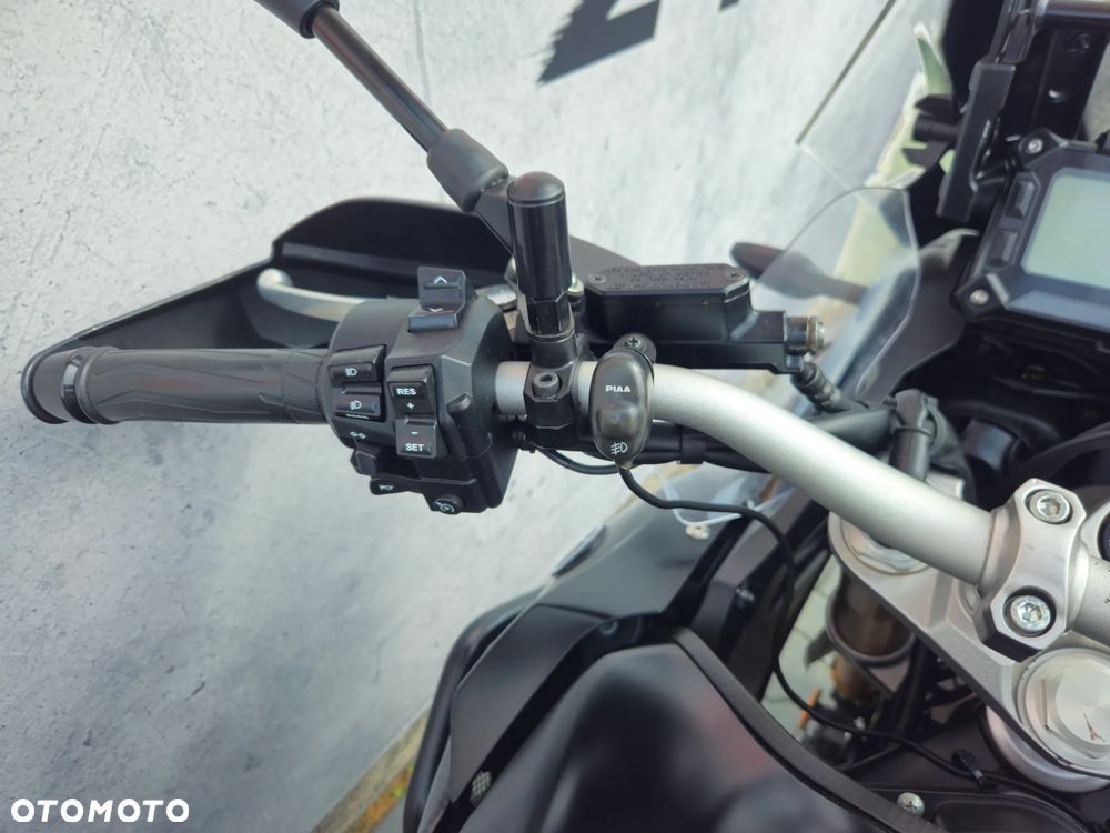 Yamaha Super Tenere - 24
