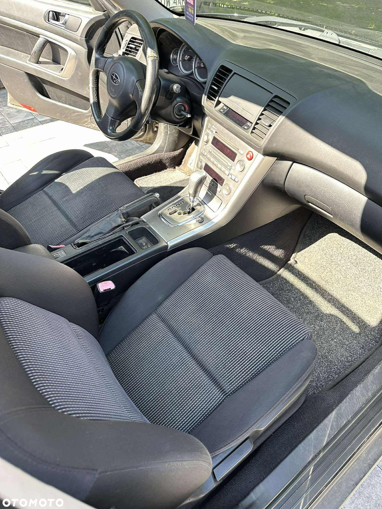 Subaru Outback - 6