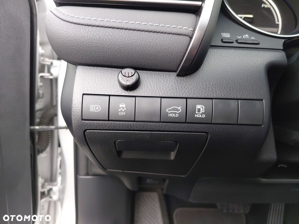 Toyota Camry 2.5 Hybrid Prestige CVT - 21