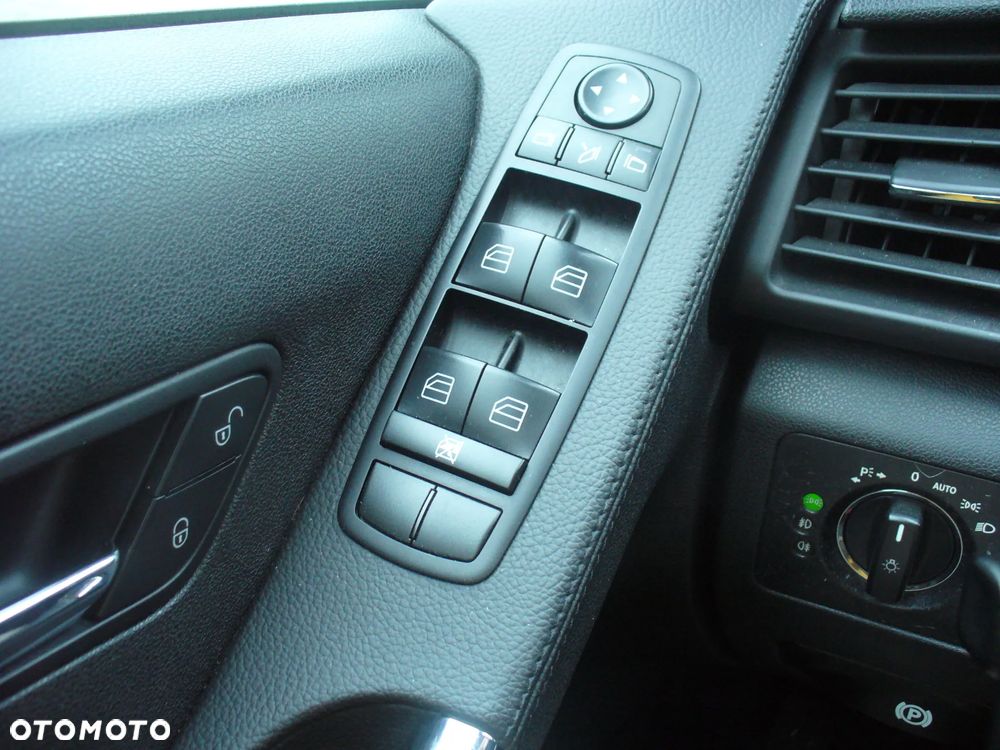 Mercedes-Benz Klasa R - 20