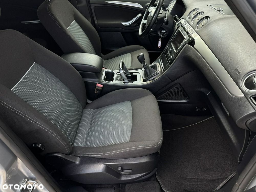 Ford Galaxy 2.0 TDCi Titanium - 17