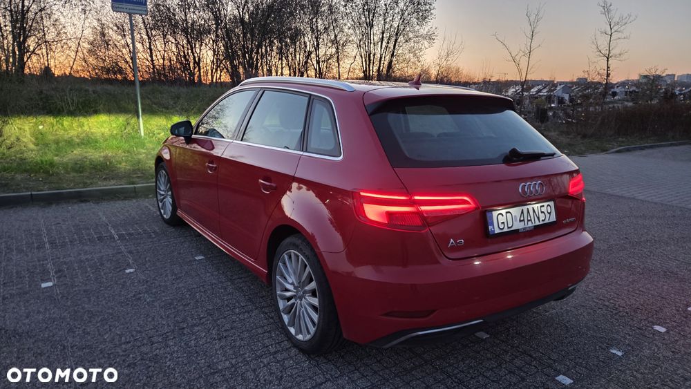 Audi A3 Sportback 1.4 TFSI e-tron S tronic - 10