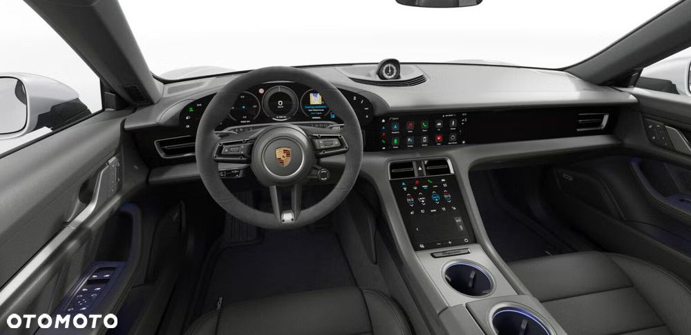 Porsche Taycan - 8