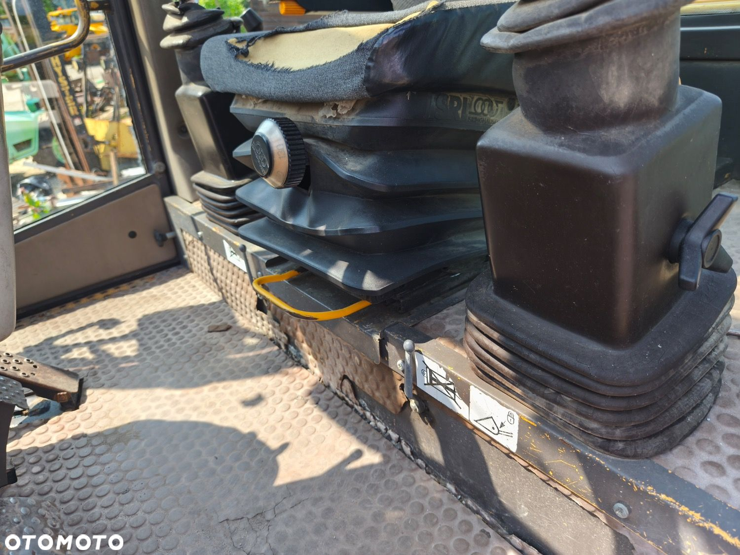 Ahlmann H883 - 22