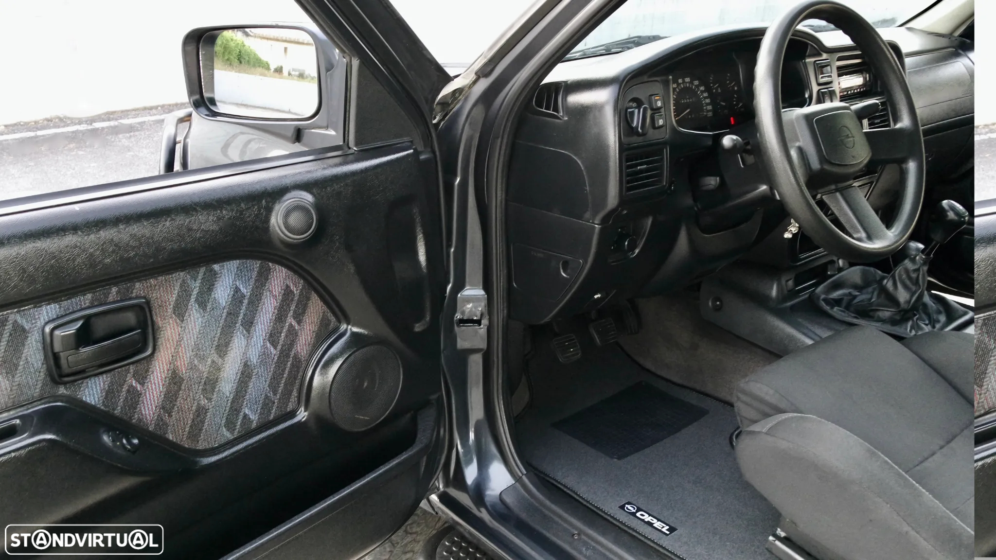 Opel Frontera 2.5 TD Sport Softtop - 35