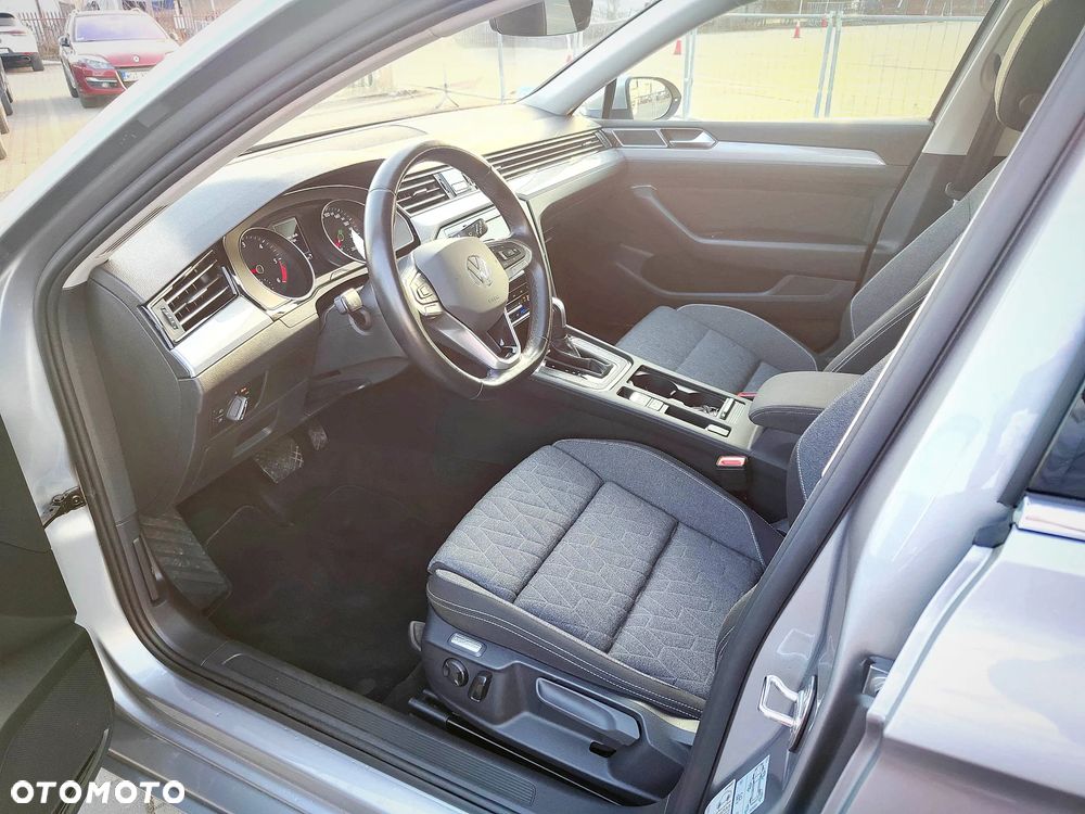 Volkswagen Passat Variant 2.0 TDI EVO Business DSG - 11