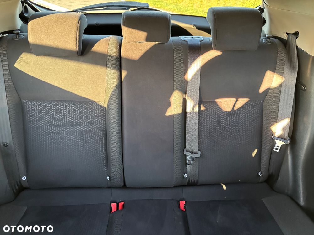 Nissan Juke 1.6 N-Tec - 27