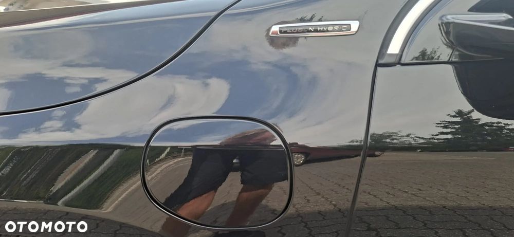 Volvo V60 D6 AWD Plug-in Hybrid Summum - 31