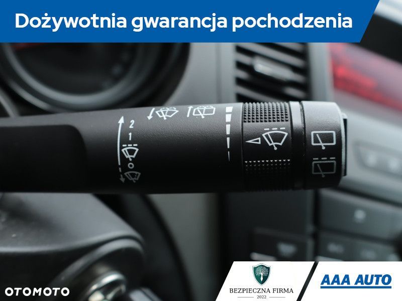 Opel Insignia - 21