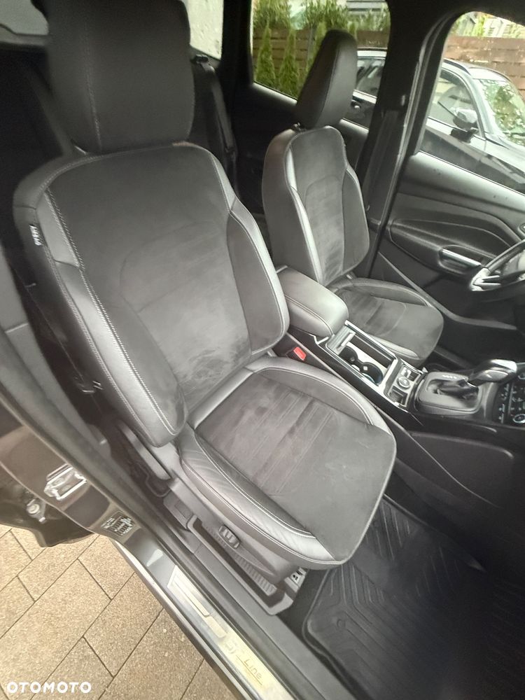 Ford Kuga 2.0 TDCi AWD ST-Line - 24