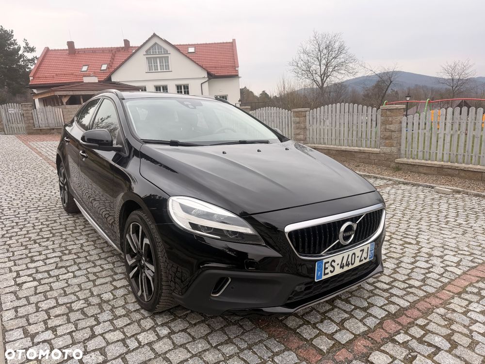 Volvo V40 T3 Inscription - 1