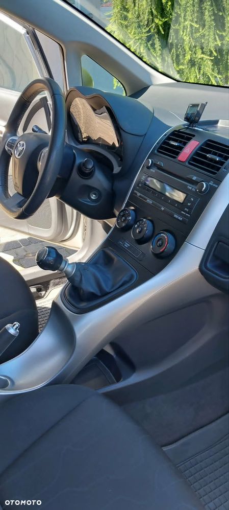 Toyota Auris 1.4 D-4D Terra EU5 - 7