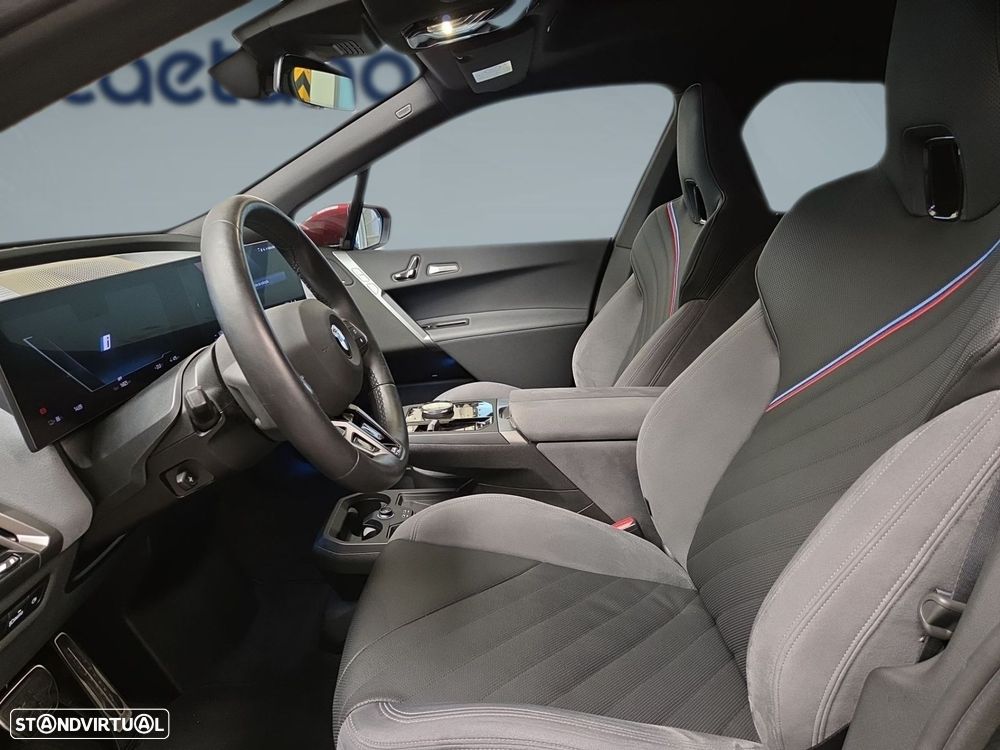 BMW iX xDrive 45 Pack Desportivo Pro - 11