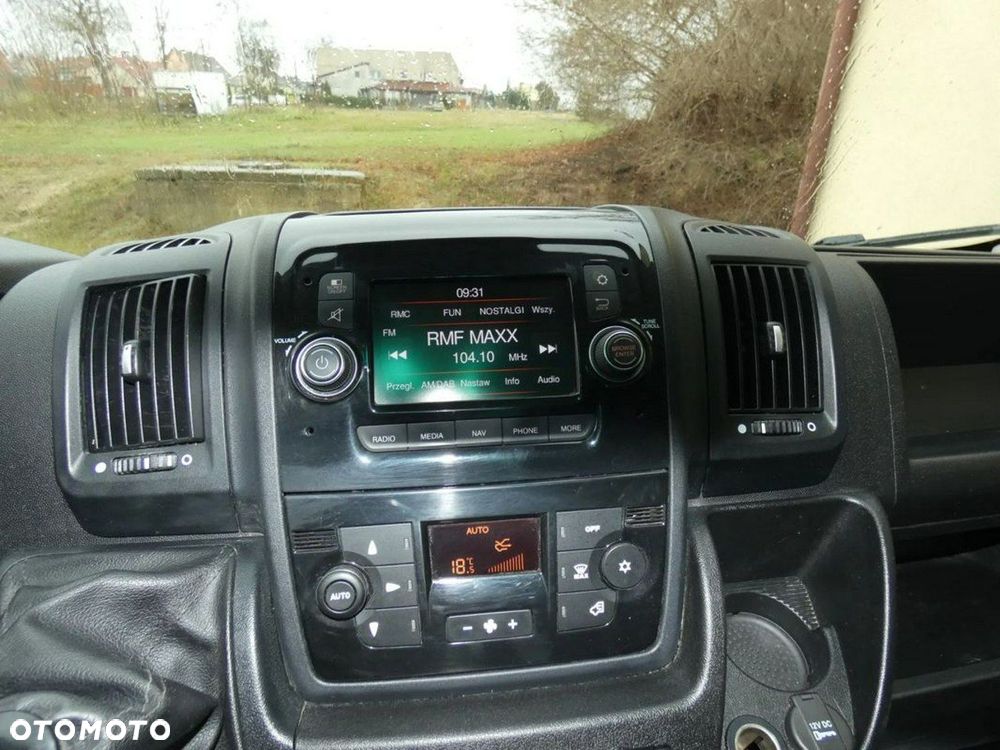 Fiat Ducato kontener + winda, klimatronik - 14