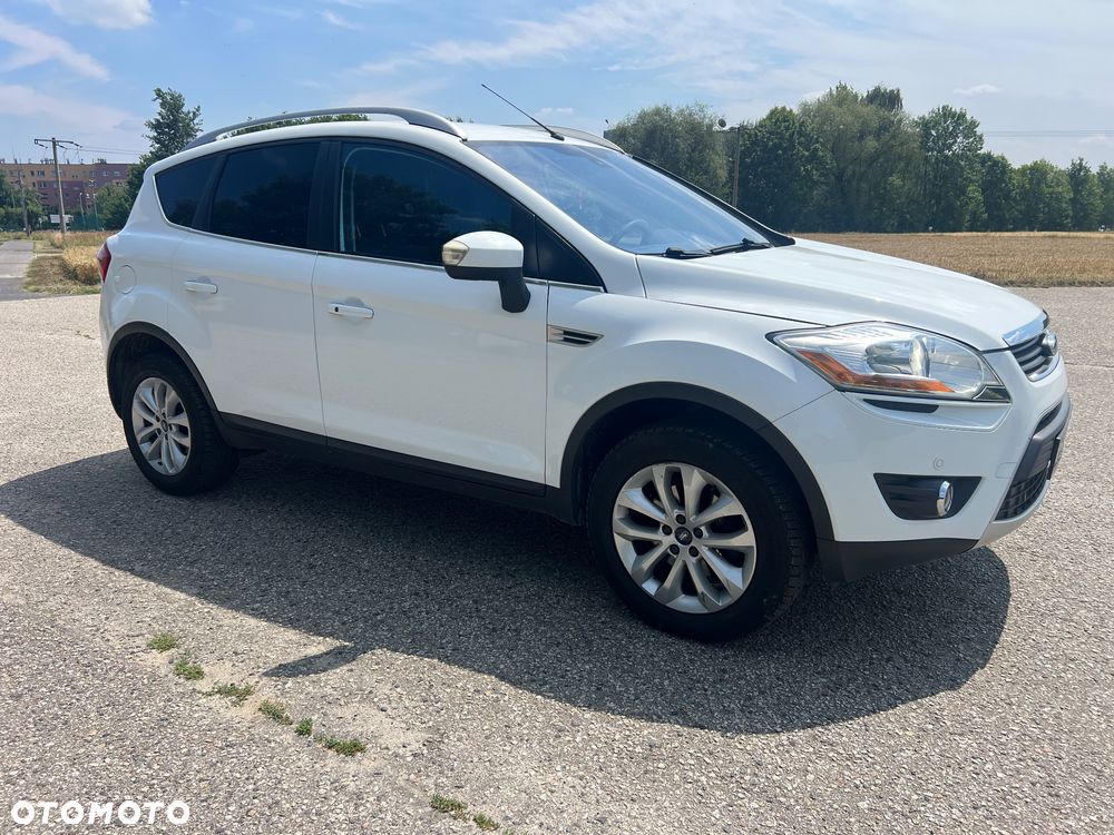 Ford Kuga 2.0 TDCi 2x4 Titanium - 20