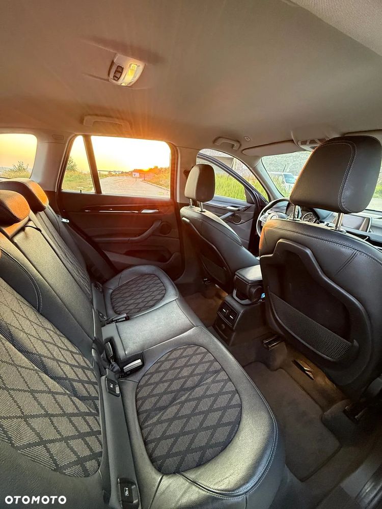 BMW X1 xDrive18d Advantage - 15