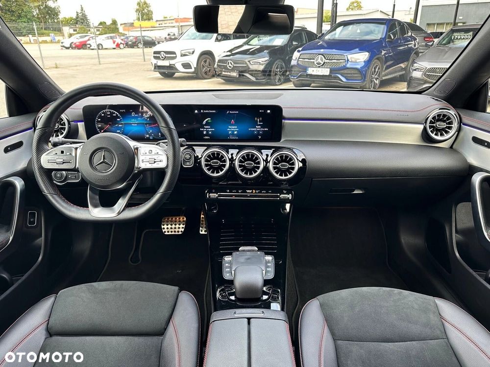 Mercedes-Benz CLA 180 AMG Line 7G-DCT - 8