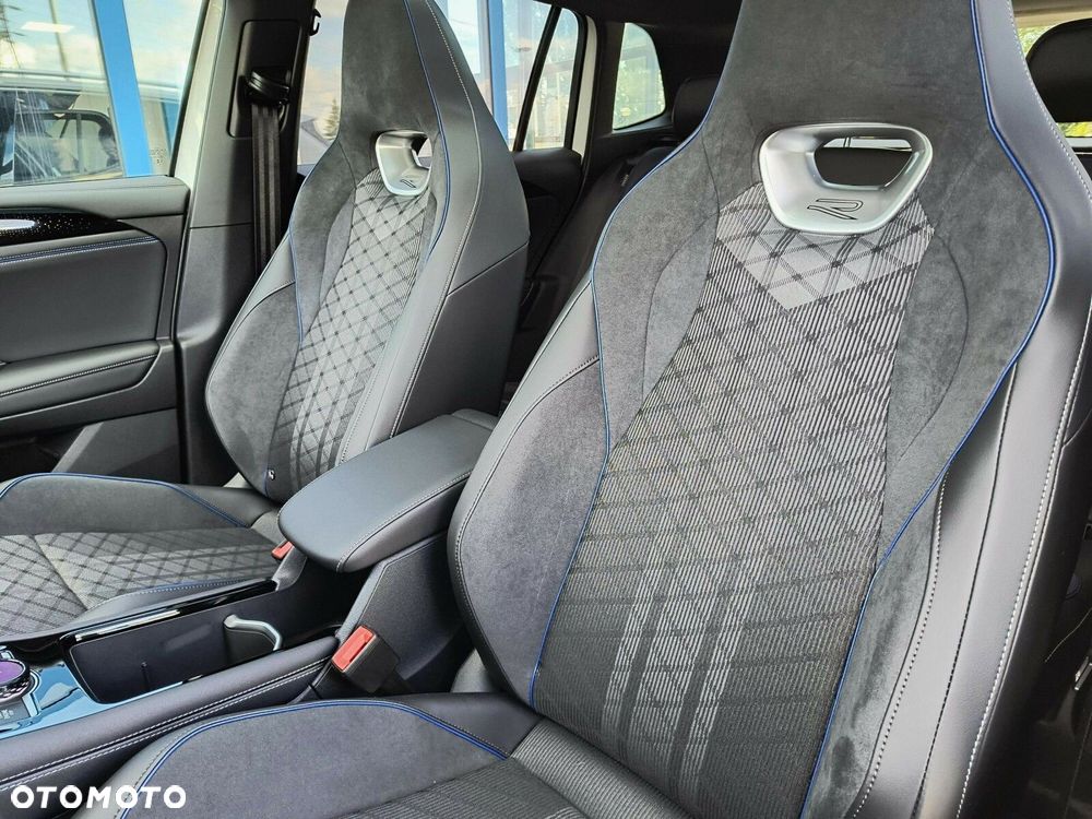 Volkswagen Tiguan - 10