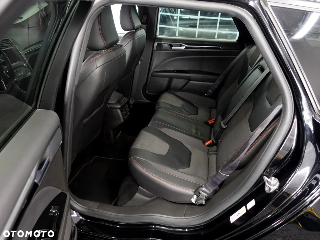 Ford Mondeo 2.0 TDCi ST-Line - 9